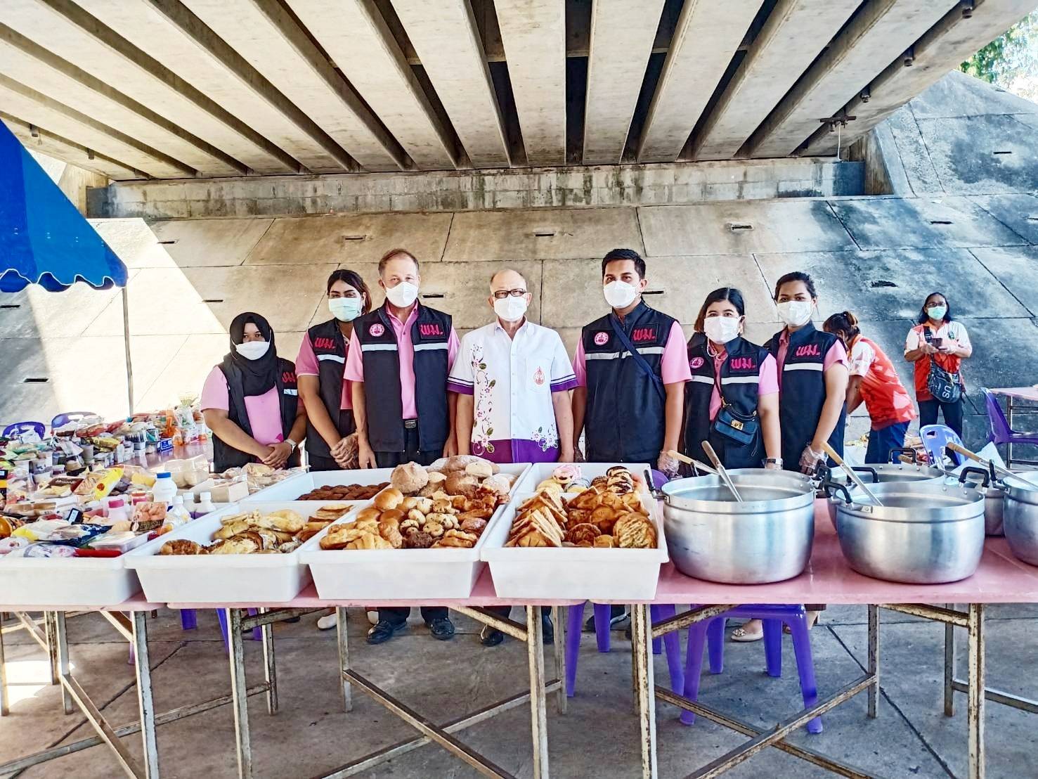 CSR ภูเก็ต – พังงา สานสัมพันธ์-ดูแลกัน-บ้านพี่เมืองน้อง นำอาหารส่วนเกินส่งต่อให้ชุมชนบ้านท่านุ่น