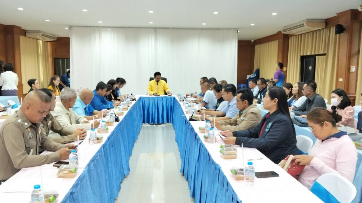 อำเภอหล่มสัก เรียกประชุมคณะกรรมการจัดงาน เส็งกลองล่องโคมไฟไหว้พ่อขุนผาเมือง