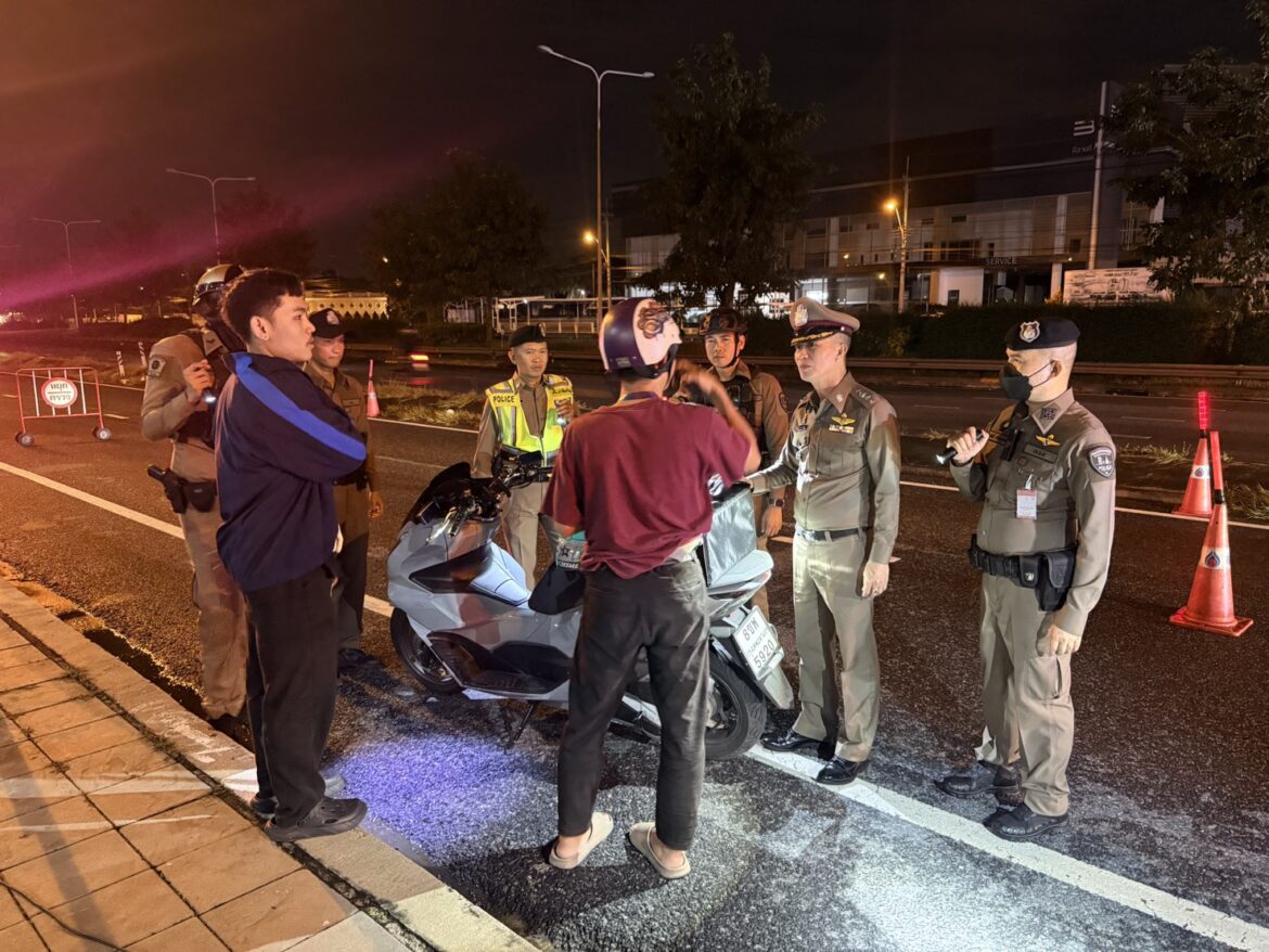 พ.ต.อ.สุธี พรมมาลี รอง ผบก.น.9 ออกตรวจราชการในพื้นที่ โดยเข้าตรวจความเรียบร้อยของสถานีฯ รวมถึงตรวจพื้นที่ ในห้วงระหว่างวันที่ 13 – 20 ตุลาคม พ.ศ.2568