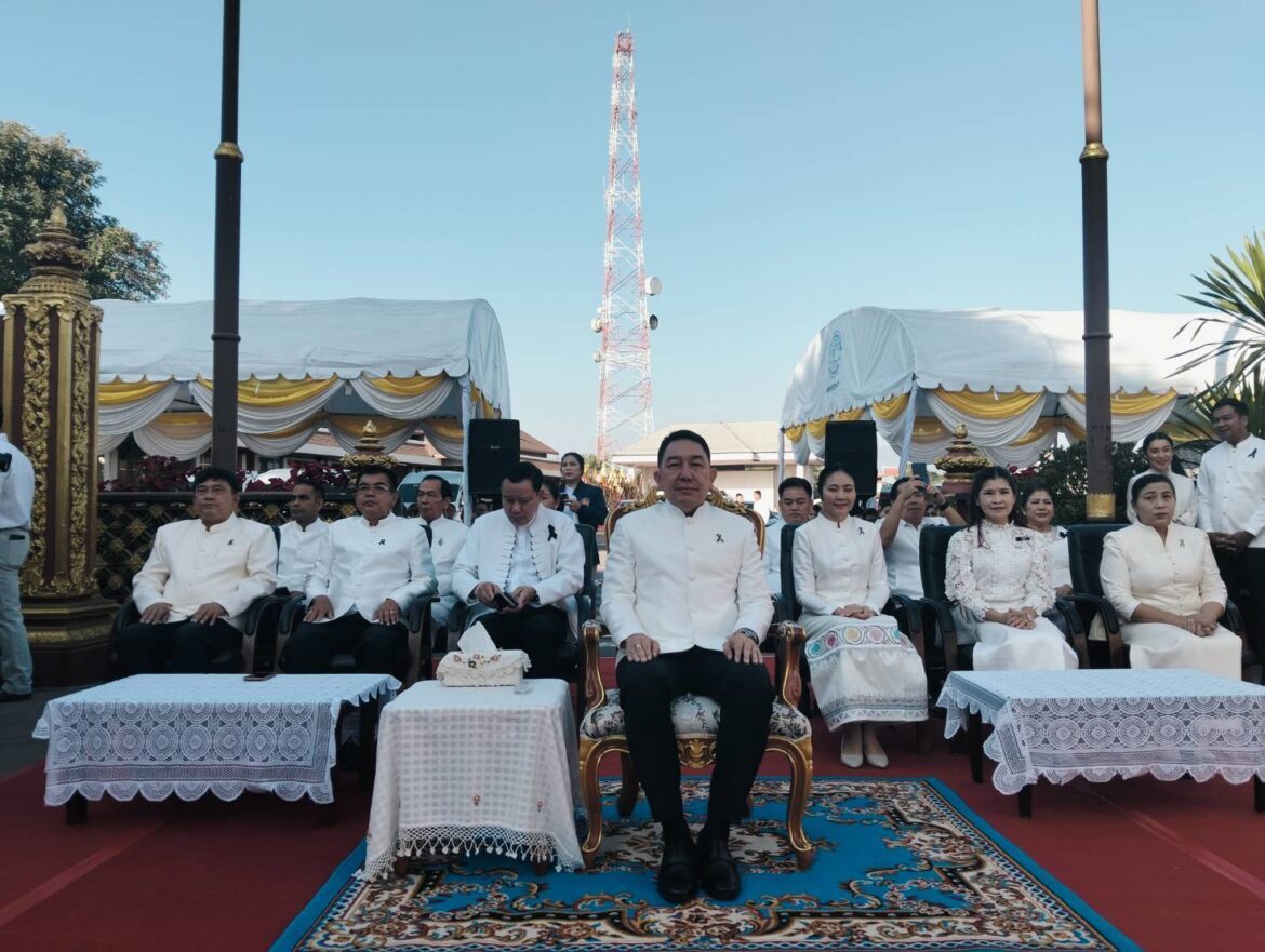 ผู้ว่าราชการจังหวัดเพชรบูรณ์ เป็นประธานในพิธีบวงสรวงศาลเจ้าพ่อหลักเมืองเพชรบูรณ์ เนื่องในงาน “มะขามหวานนครบาลเพชรบูรณ์” ประจำปี 2569