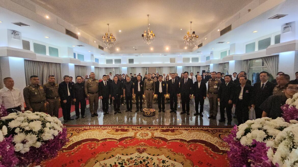 คณะ กต.ตร.และที่ปรึกษา สน.พลับพลาไชย 2 พร้อมด้วย กลุ่มเรารักกัน, JTOP 2, เทพเซียน (กลุ่มงักฮุย ) ร่วมเป็นเจ้าภาพสวดพระอภิธรรมคุณแม่สุภาภรณ์ จินานุวัฒนา