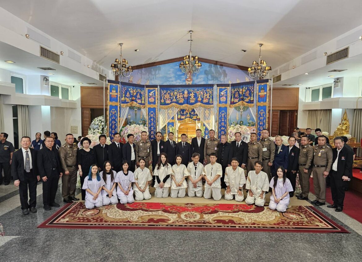 พิธีสวดพระอภิธรรม คุณแม่สายพิณ กนกนิตย์อนันต์ คืนวันที่ 4 – 5