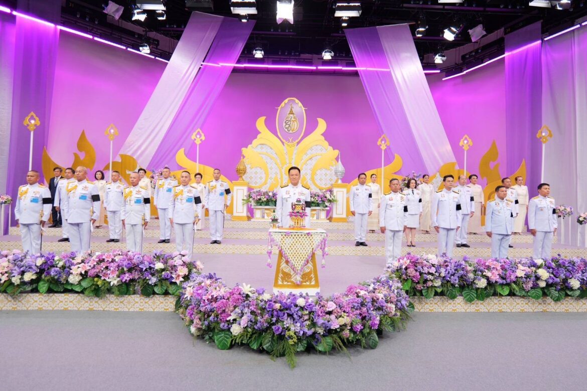 นายอนุทิน ชาญวีรกูล นายกรัฐมนตรี นำคณะฯ เข้าบันทึกวีดิทัศน์กล่าวอาเศียรวาทถวายพระพรชัยมงคลฯสมเด็จพระนางเจ้าสุธิดาฯ พระบรมราชินี ประจำปี 2569
