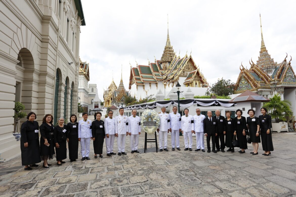 สหสมาคมตระกูลแซ่แห่งประเทศไทย เข้าเป็นผู้ร่วมคณะเจ้าภาพบำเพ็ญกุศลถวายพระบรมศพ สมเด็จพระนางเจ้าสิริกิติ์ พระบรมราชินีนาถ พระบรมราชชนนีพันปีหลวง