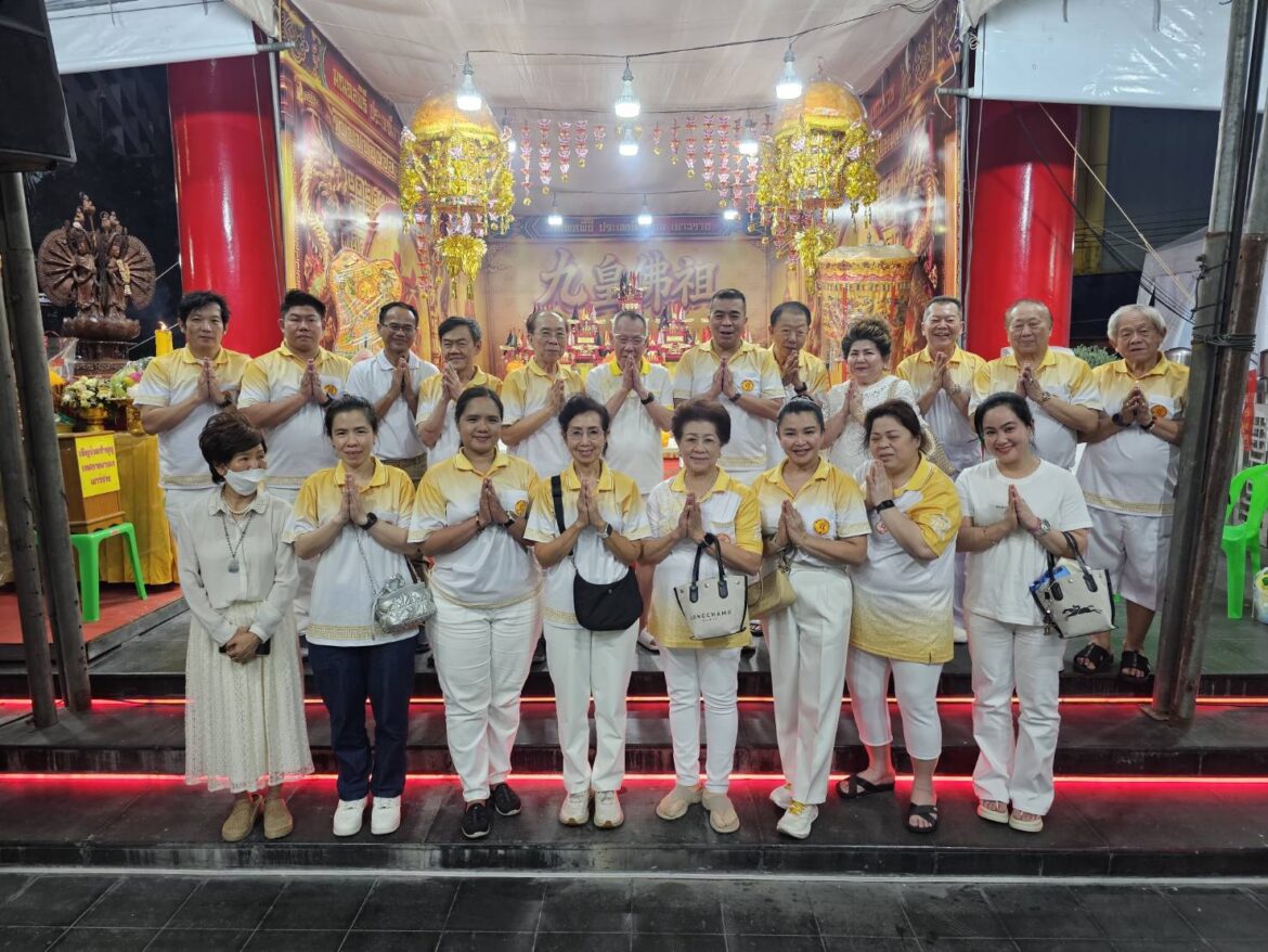 พิธีแห่อัญเชิญเทพเจ้า ในวันลอยกระทงเจสะเดาะเคราะห์ เทศกาลประเพณีงานเจเยาวราช ประจำปี 2569